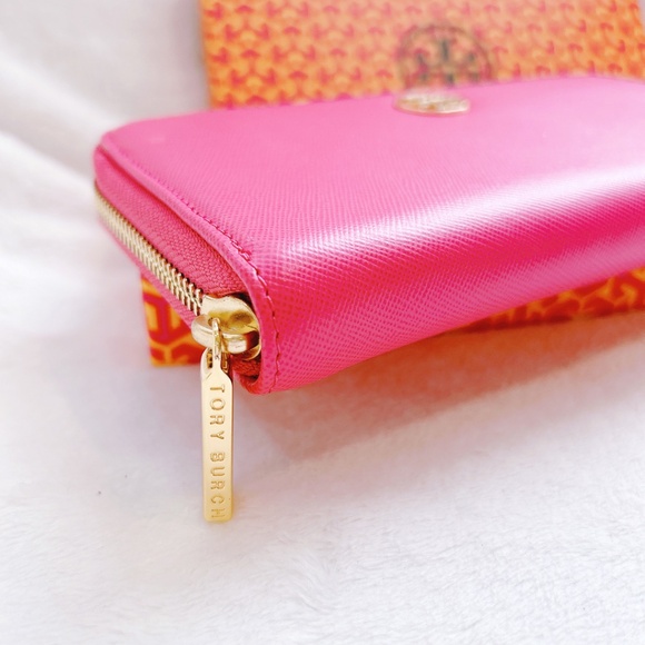 New Tory Burch fuchsia pink long zip wallet - Picture 2 of 5